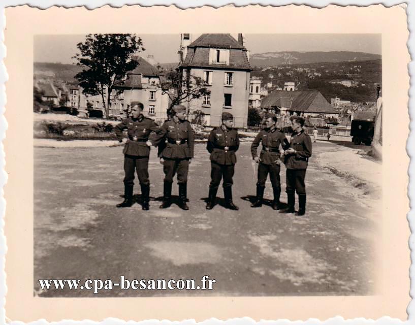 BESANÇON - Avenue Villarceau - Photo allemande - années 1940